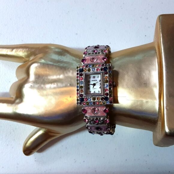 Vintage Geneva Watch Jeweled Ladies Cuff Beautiful Stones And Colors - Picture 6 of 14